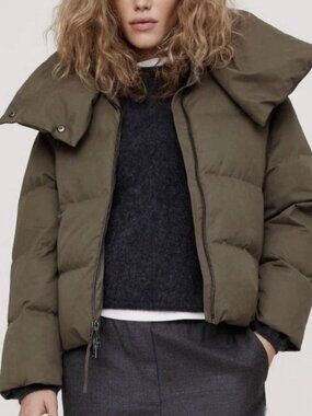 Banana Republic Short Green Puffer